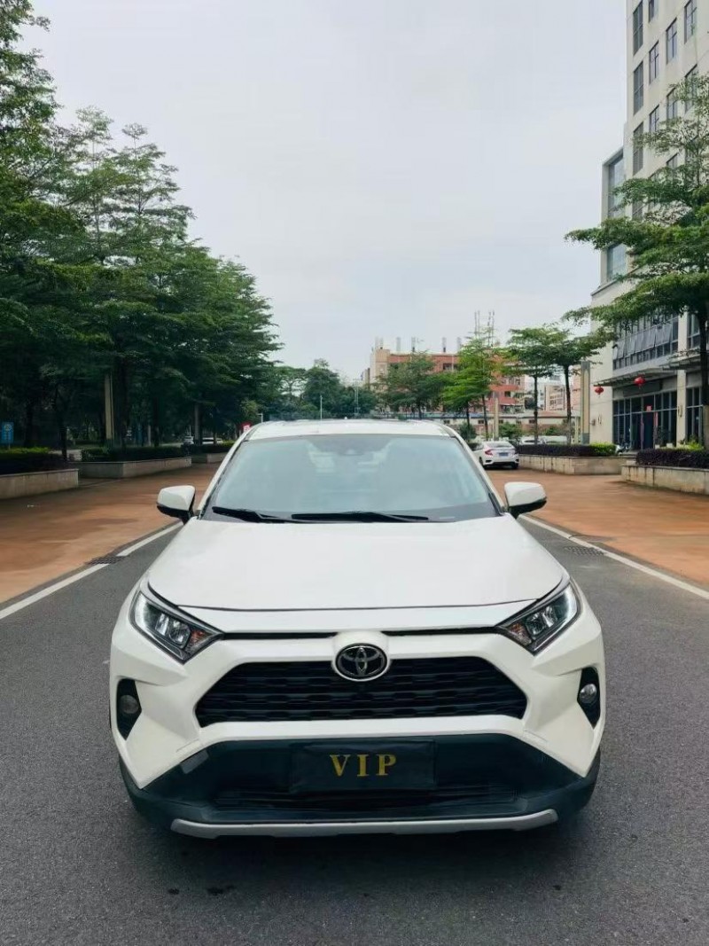 东莞20年丰田RAV4荣放1