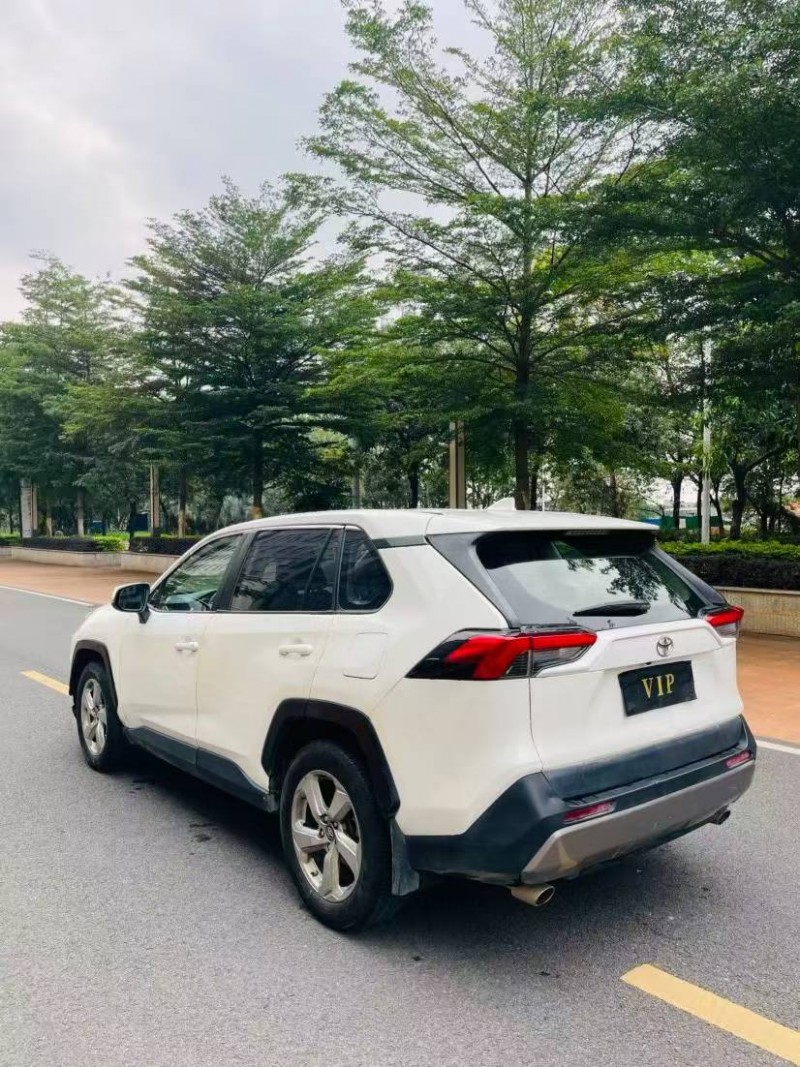 东莞20年丰田RAV4荣放6
