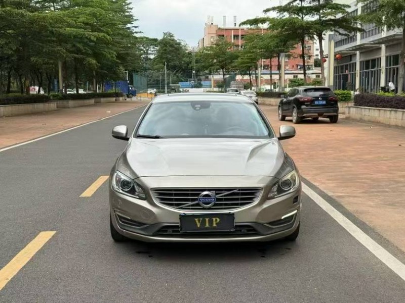 东莞16年沃尔沃S60L1