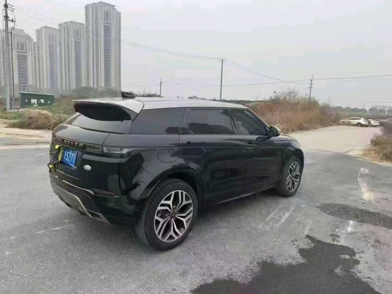 苏州22年路虎极光8