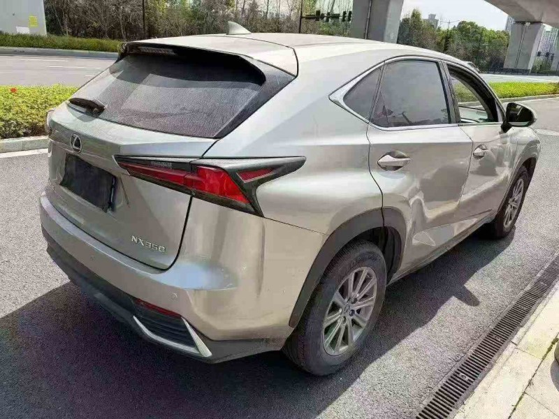 温州21年雷克萨斯NX8