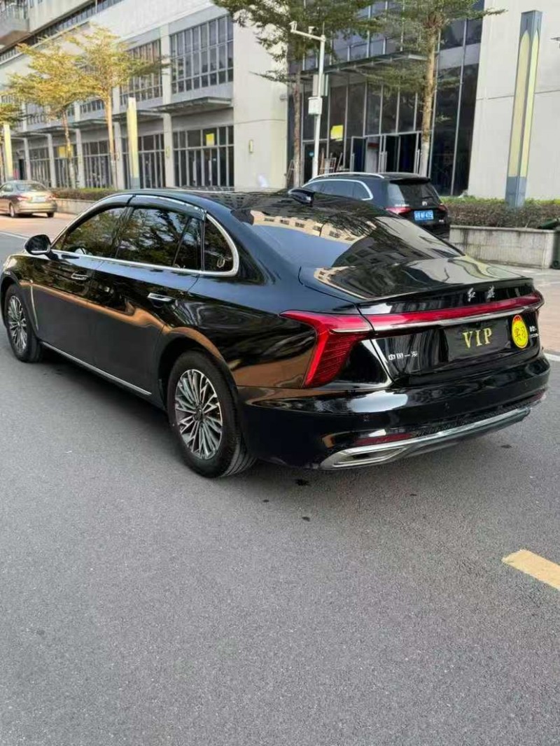 东莞25年红旗H55