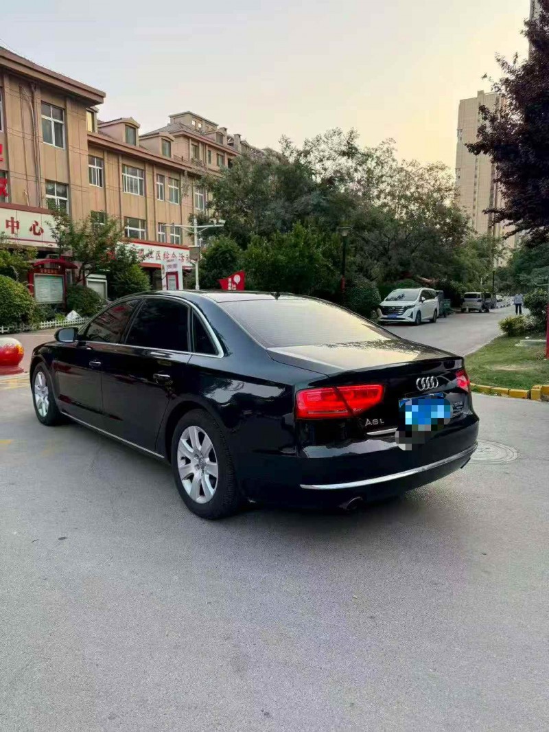烟台14年奥迪A8L7