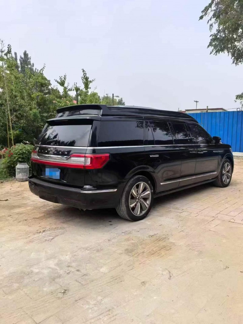 邢台20年林肯领航员8