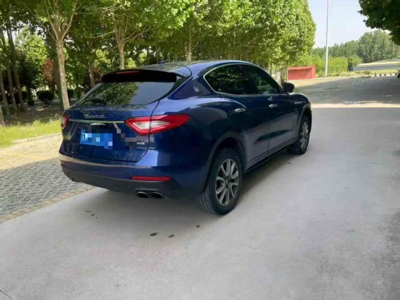 枣庄17年玛莎拉蒂Levante7