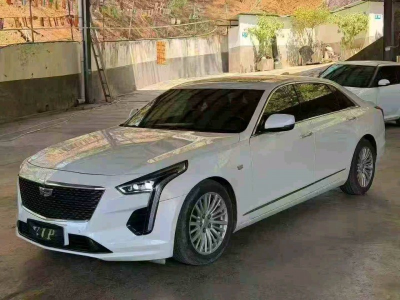 丽江21年凯迪拉克CT62