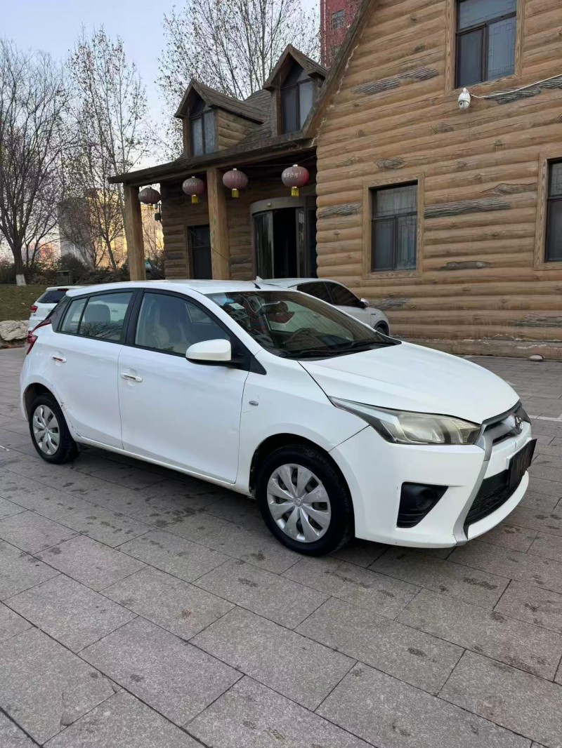 邢台14年丰田YARiS L 致炫3