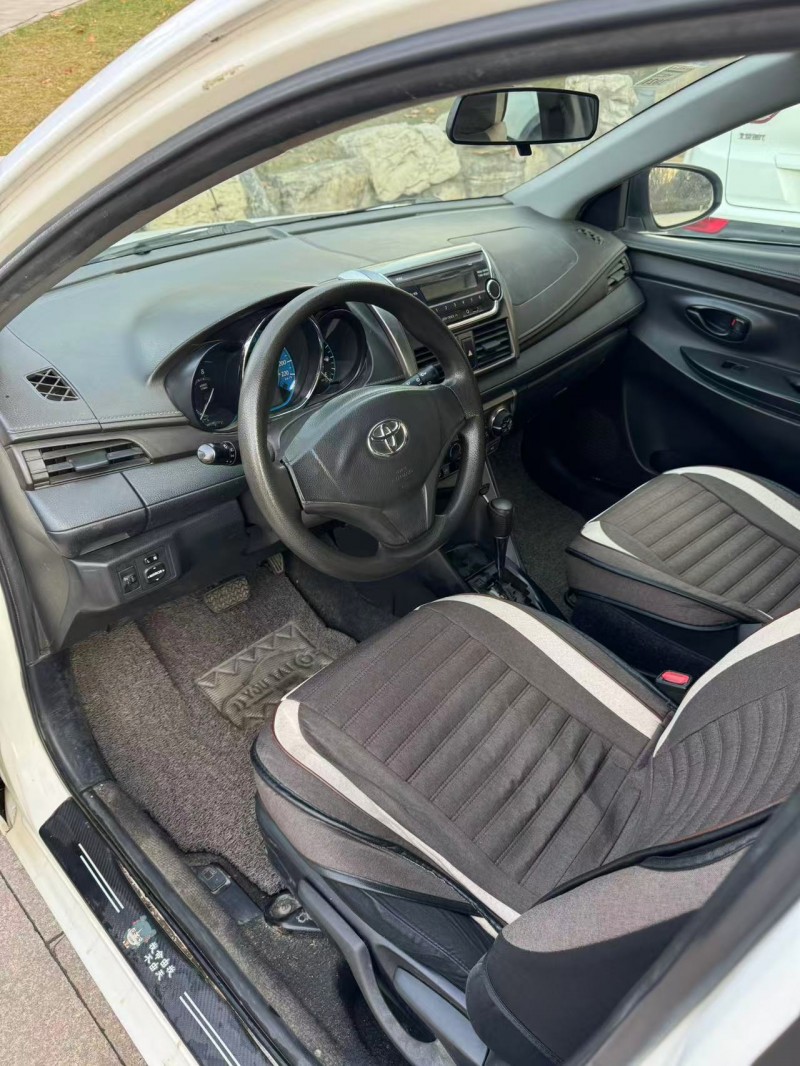 邢台14年丰田YARiS L 致炫4