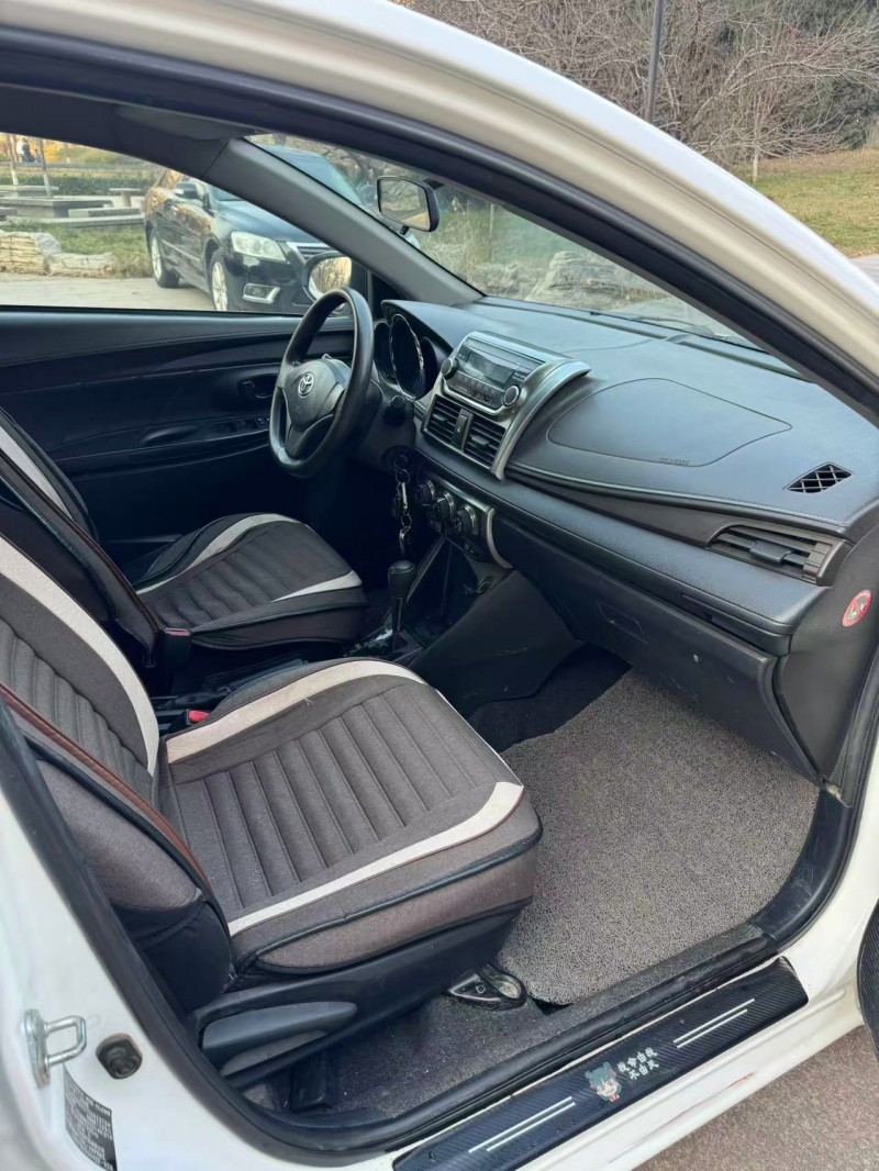 邢台14年丰田YARiS L 致炫6