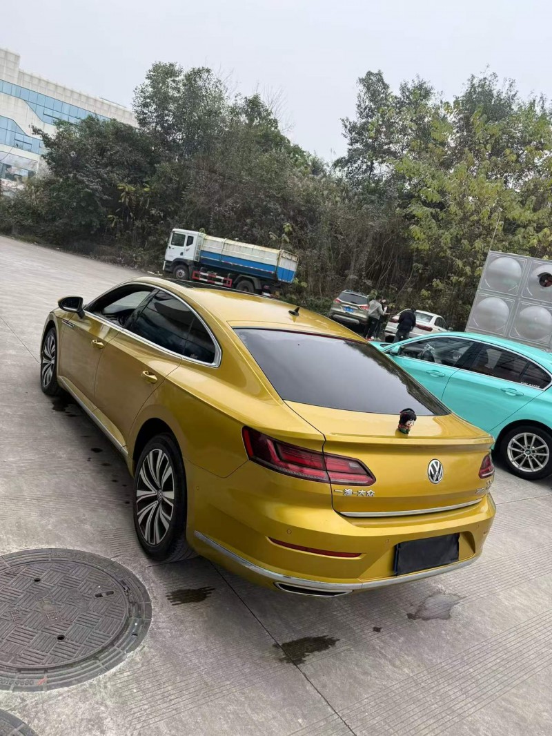 乐山20年大众CC5