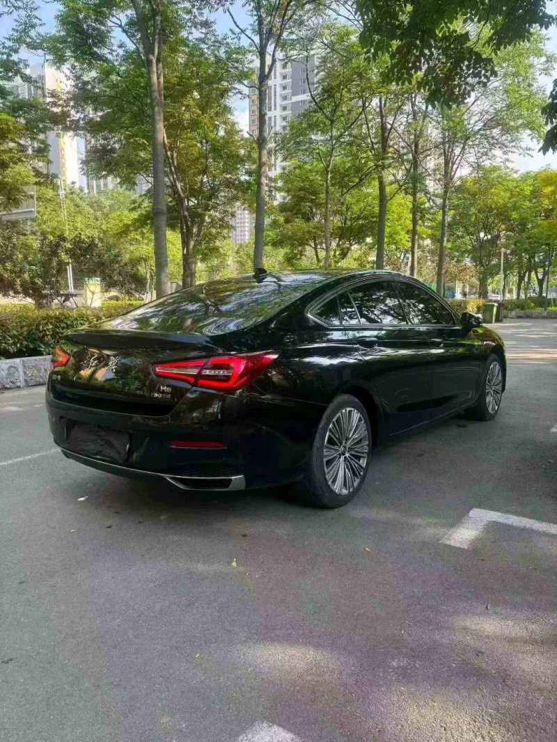 烟台22年红旗H57