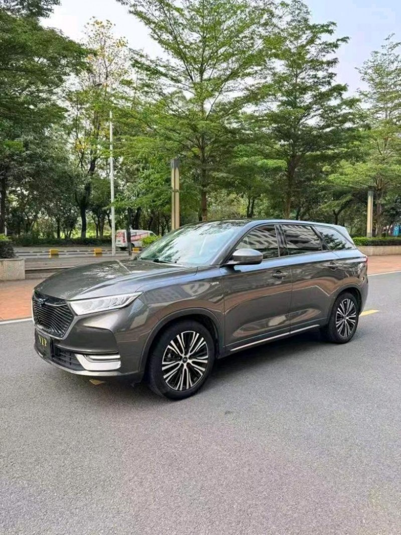 东莞20年长安汽车欧尚3
