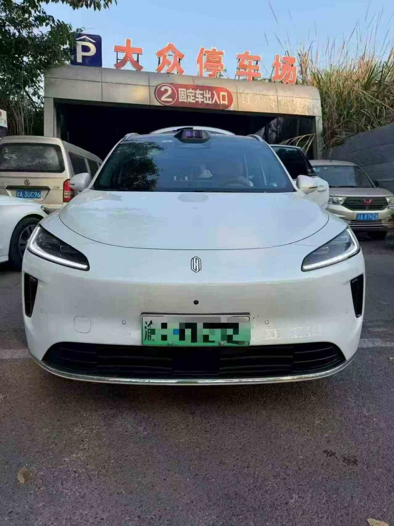 重庆25年华为智选问界1