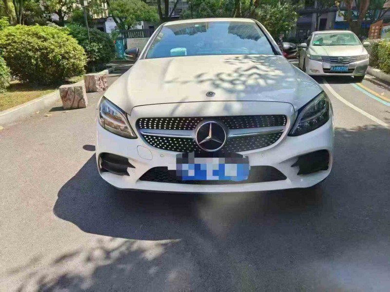绍兴19年奔驰C1