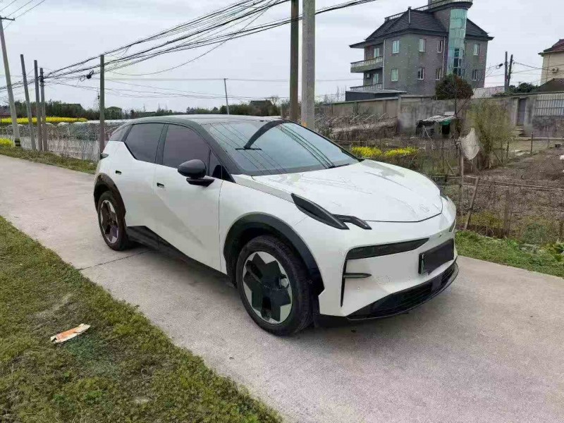 绍兴23年极氪汽车X2