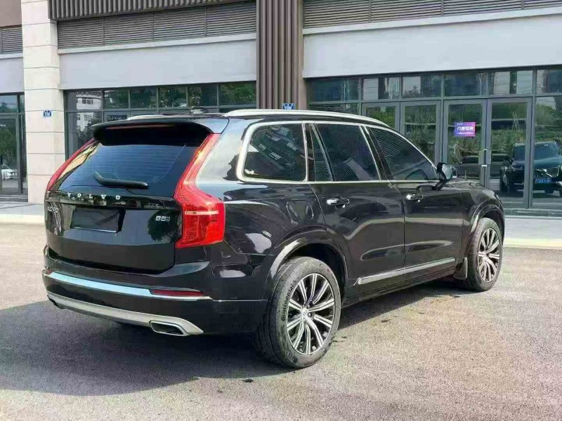 重庆20年沃尔沃XC909