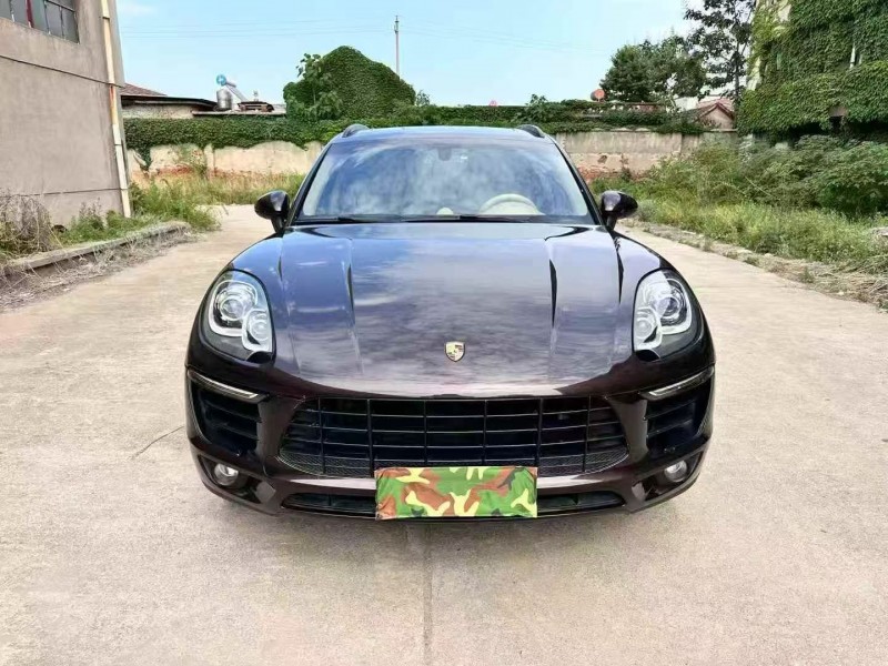 东营15年保时捷Macan1