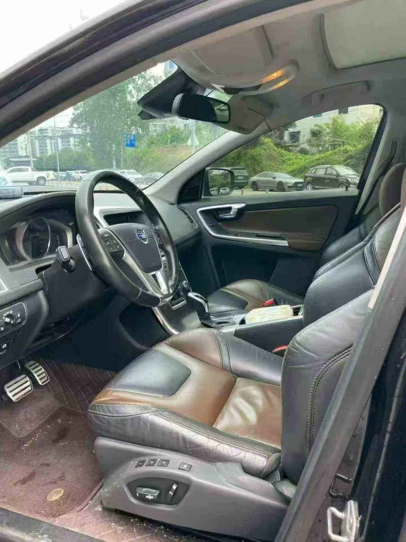重庆14年沃尔沃XC606