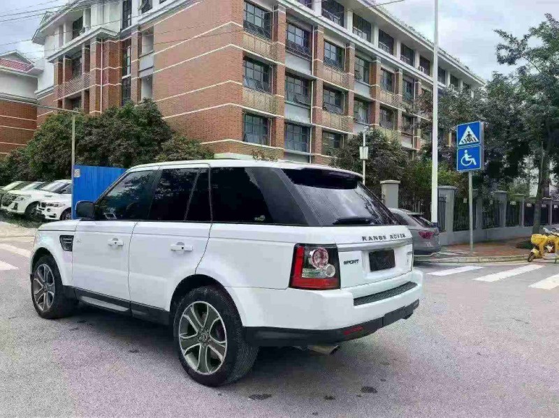 南宁13年路虎揽胜运动8