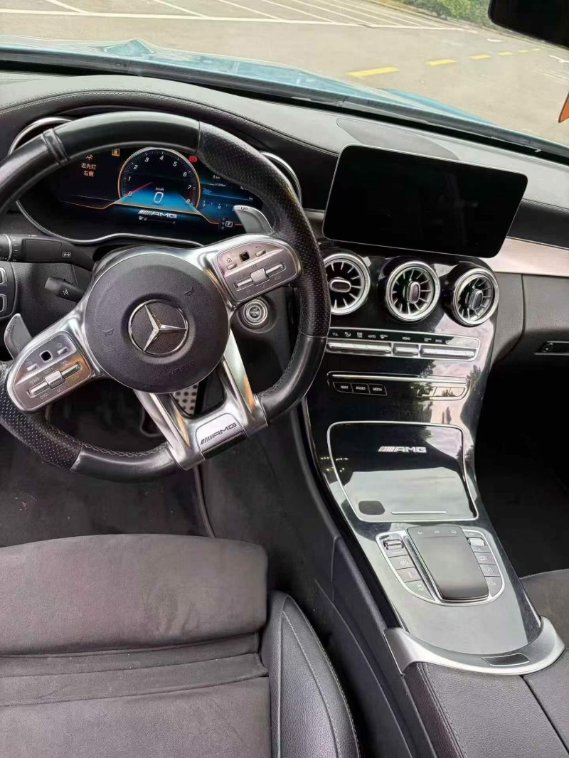 黄山21年奔驰AMG5