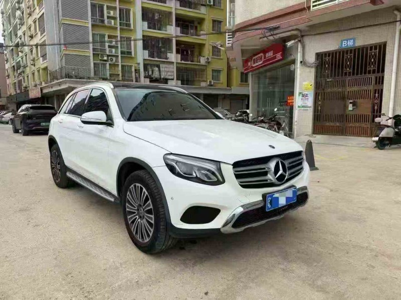 江门17年奔驰GLC3