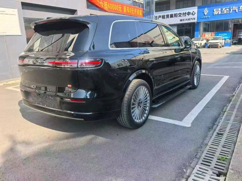 襄阳26年岚图汽车泰山8
