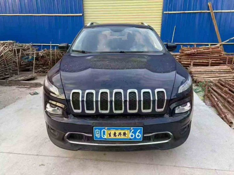 韶关18年Jeep自由侠1