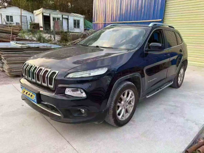 韶关18年Jeep自由侠3