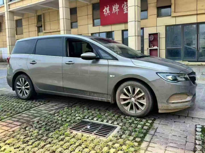 鹰潭19年别克GL63