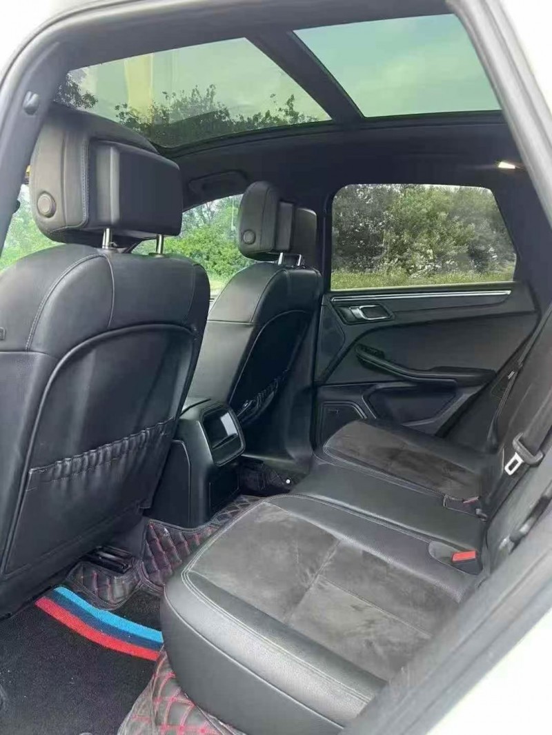 珠海14年保时捷Macan4
