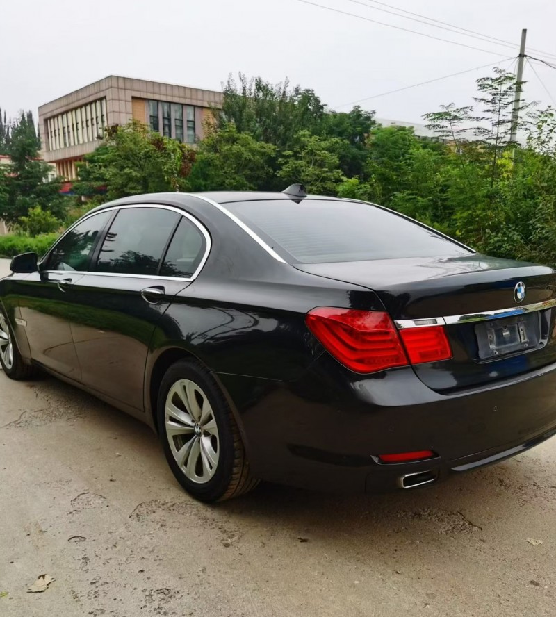 潍坊10年宝马7系8