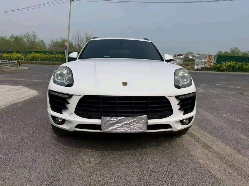 苏州15年保时捷Macan1