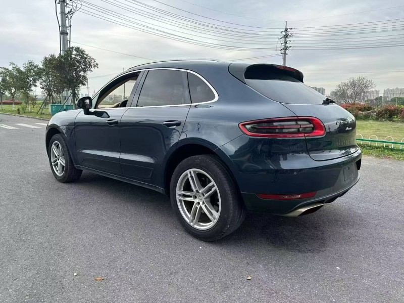 苏州15年保时捷Macan7