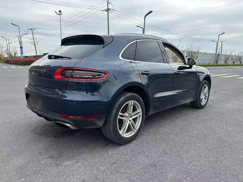 苏州15年保时捷Macan9