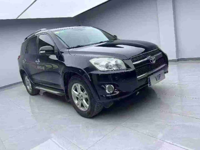 成都12年丰田RAV43