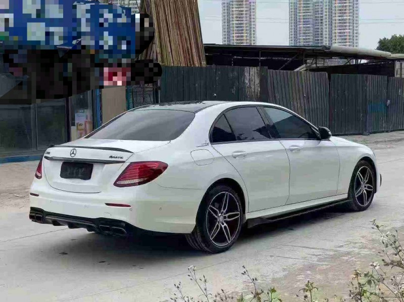 南宁17年奔驰E8