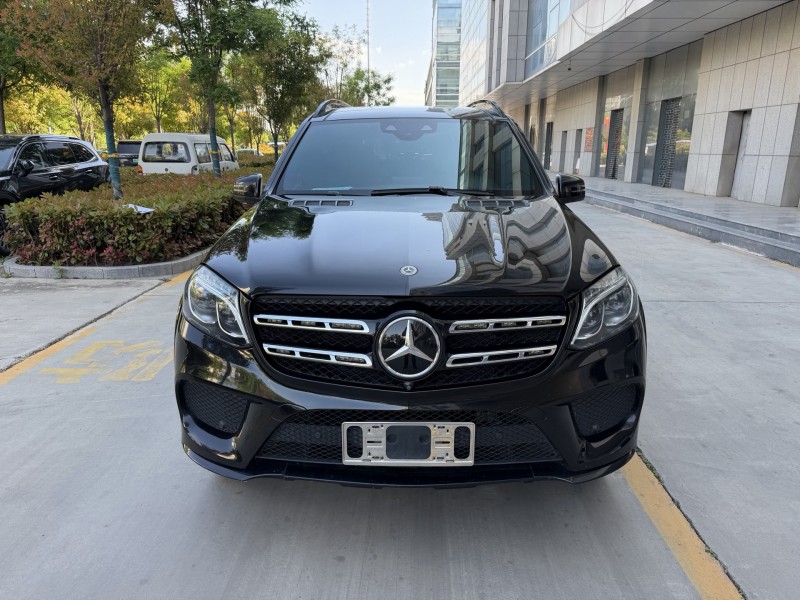 济宁19年奔驰GLS1