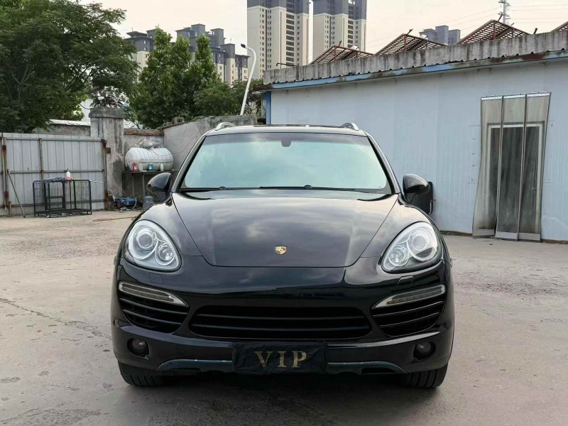 潍坊12年保时捷卡宴1