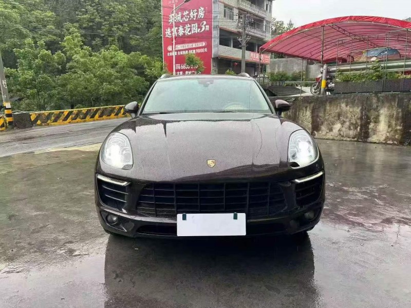 三明17年保时捷Macan1