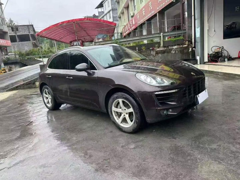 三明17年保时捷Macan2
