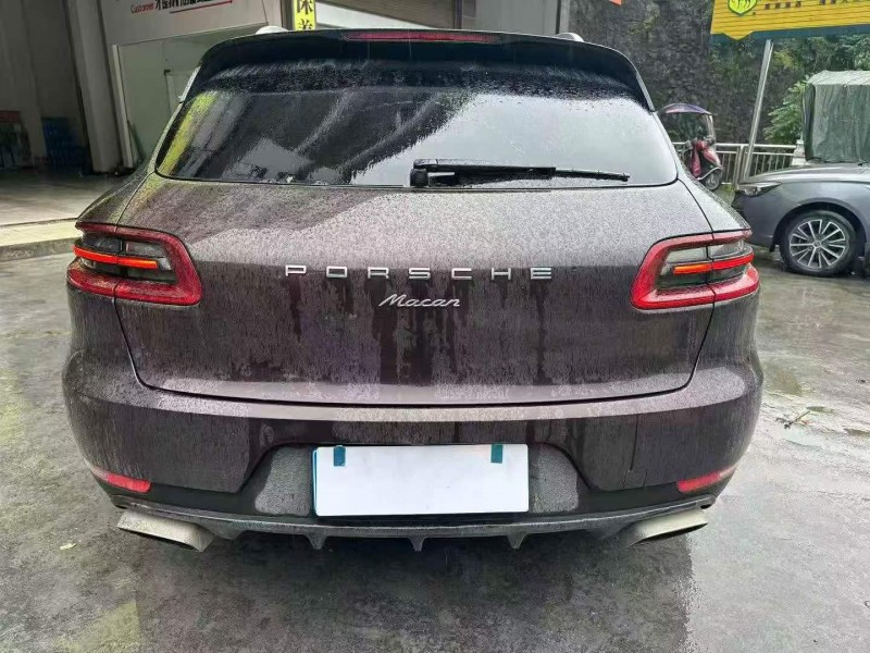 三明17年保时捷Macan7