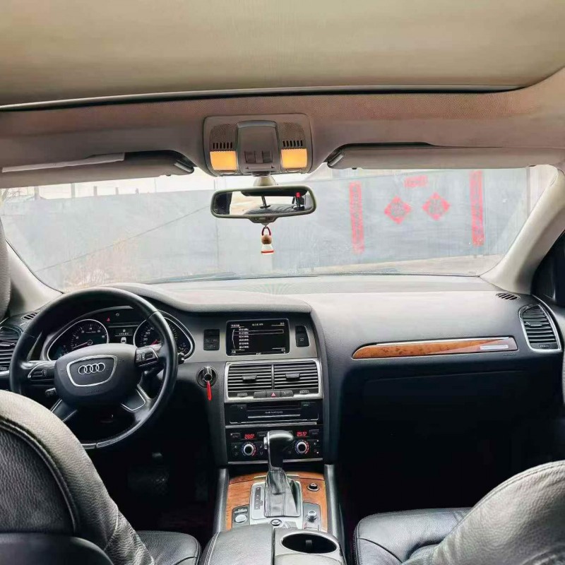东营15年奥迪Q75