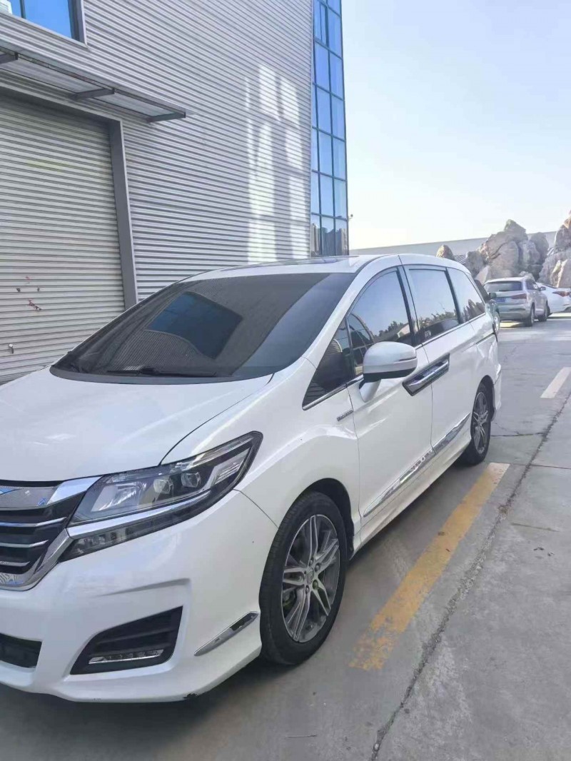 济南17年本田艾力绅2