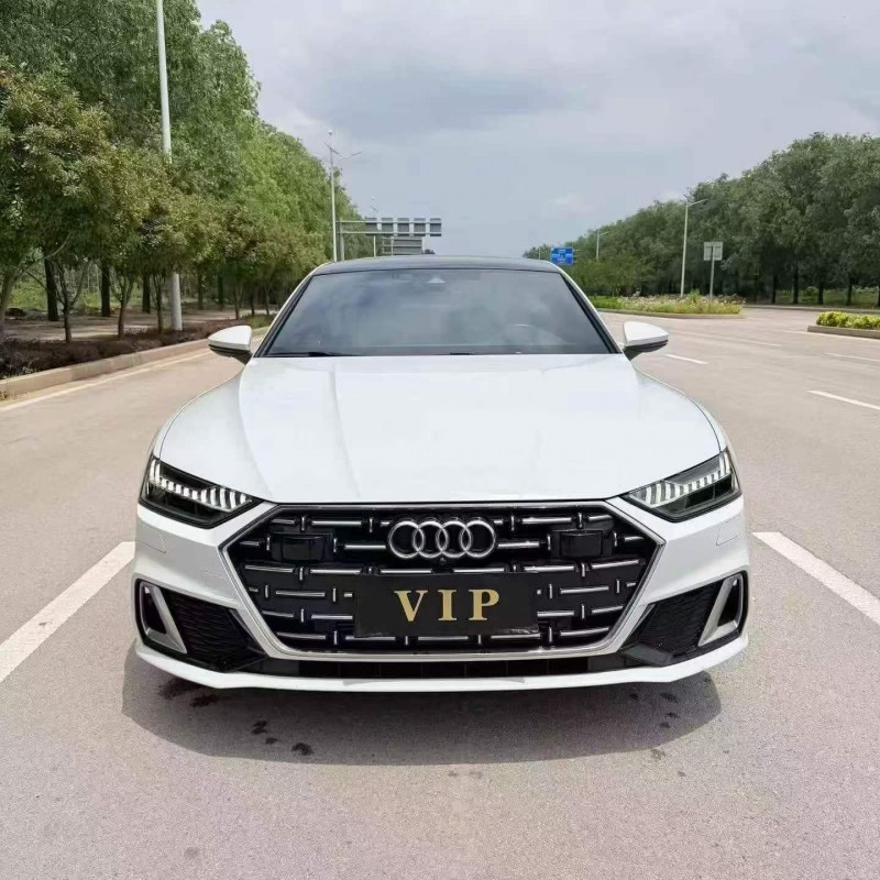 青岛22年奥迪A7L1