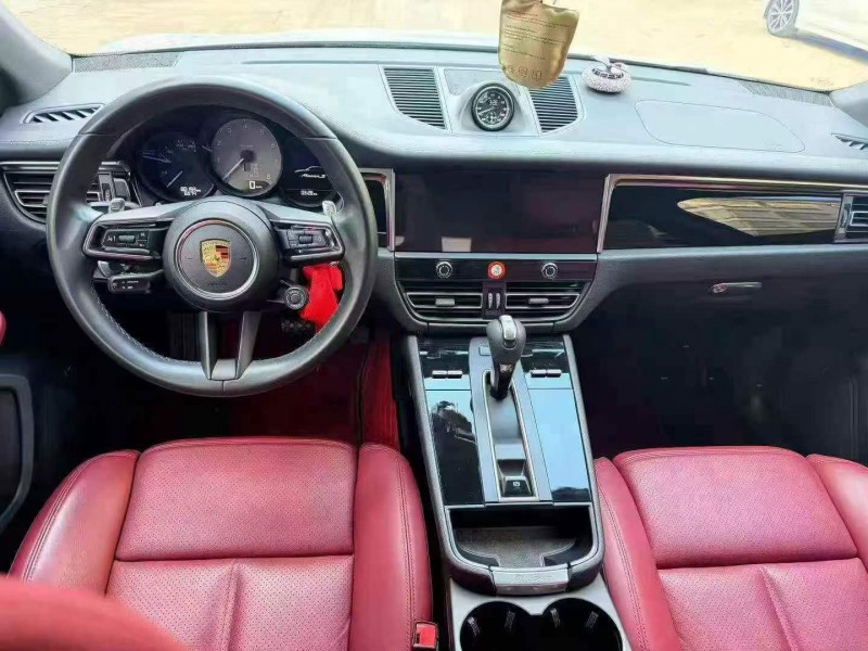 钦州22年保时捷Macan7