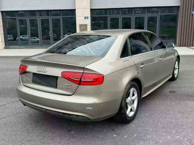 重庆14年奥迪A4L9