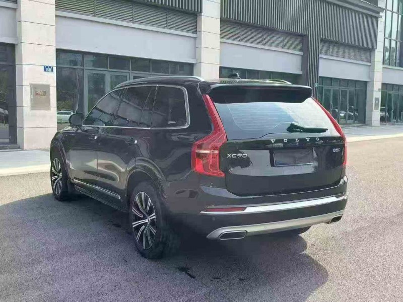重庆20年沃尔沃XC608