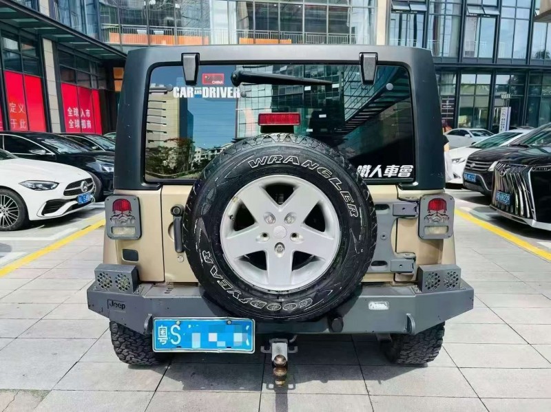 广州14年Jeep牧马人9