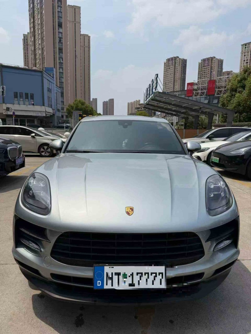 连云港20年保时捷Macan1