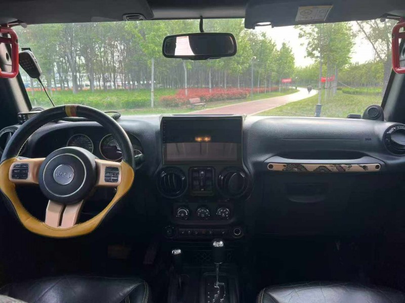 郑州15年Jeep牧马人6